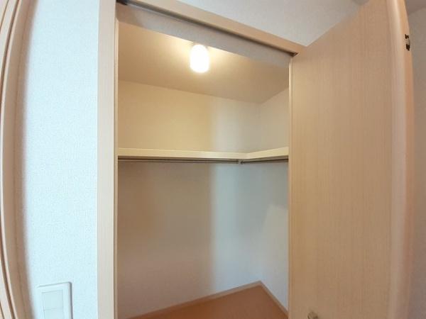 門真市下島町のアパート