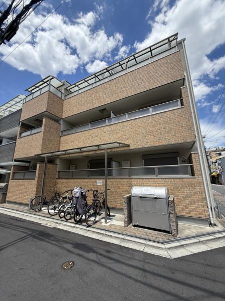 門真市本町のアパート