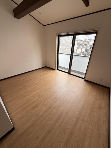 寝屋川市錦町のテラスハウス