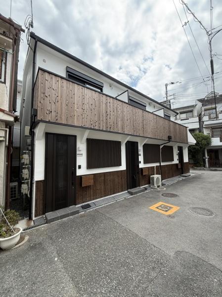 寝屋川市錦町のテラスハウス