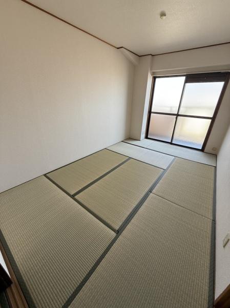 寝屋川市高柳２丁目のマンション