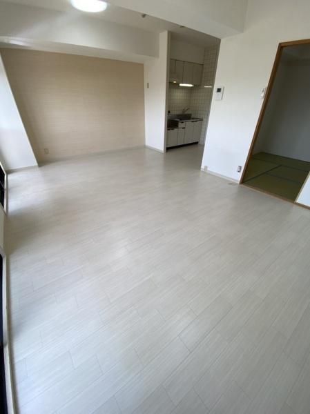寝屋川市中神田町のマンション