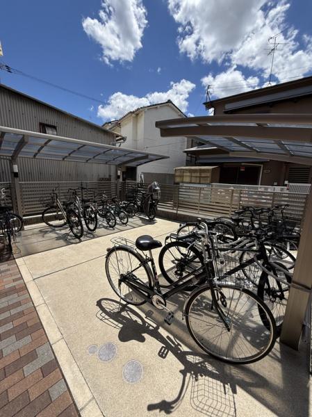 守口市八雲西町４丁目のアパート