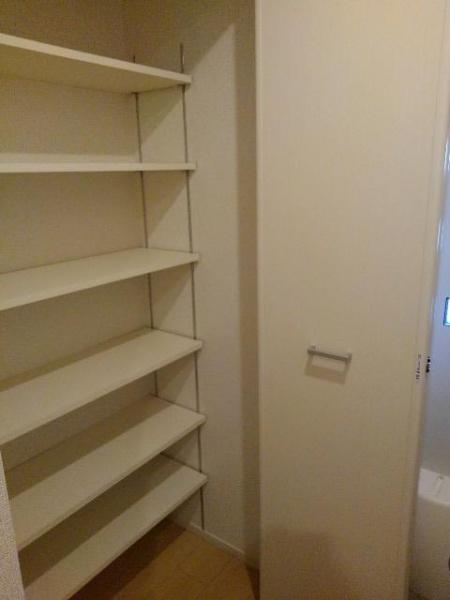寝屋川市高柳６丁目のアパート