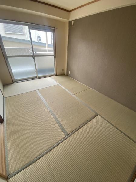 寝屋川市高柳２丁目のマンション
