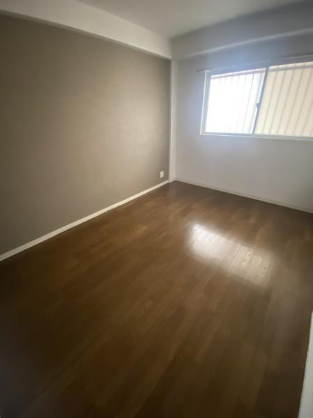 寝屋川市高柳２丁目のマンション
