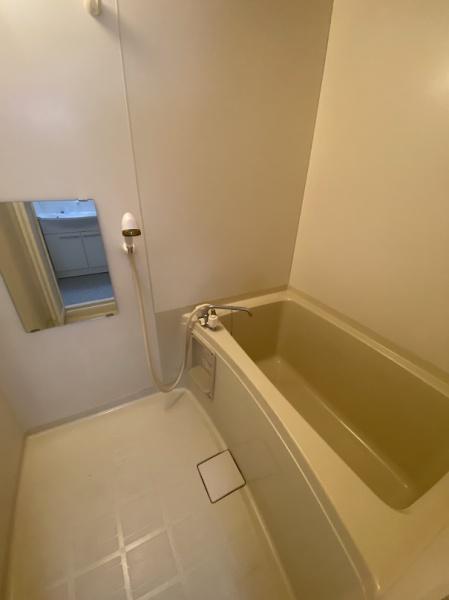 寝屋川市高柳２丁目のマンション