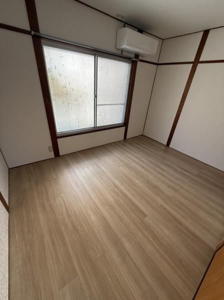 寝屋川市東神田町のテラスハウス