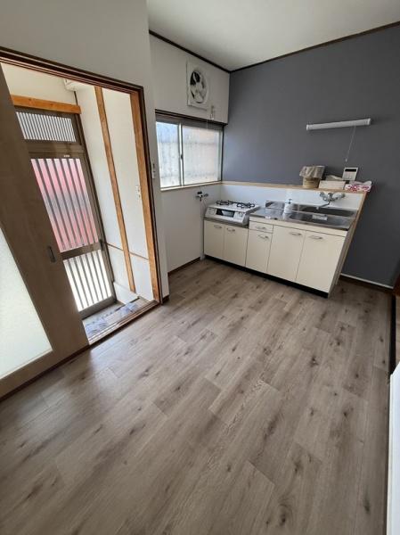 寝屋川市東神田町のテラスハウス
