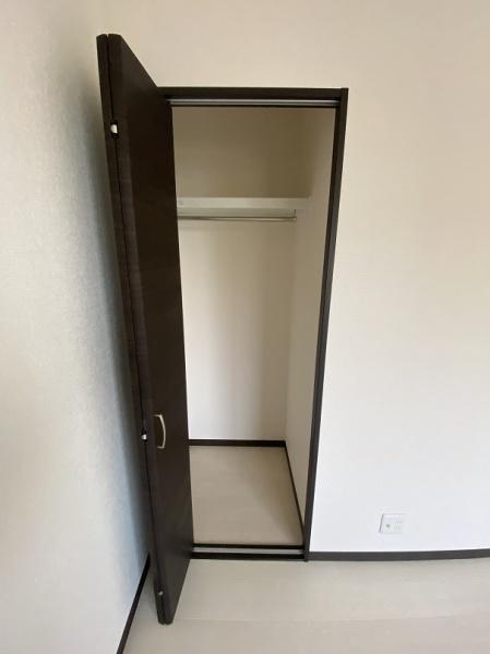 寝屋川市下神田町のマンション
