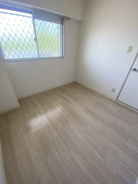 寝屋川市国松町のマンション