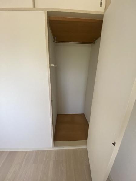 寝屋川市国松町のマンション