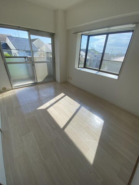 寝屋川市国松町のマンション