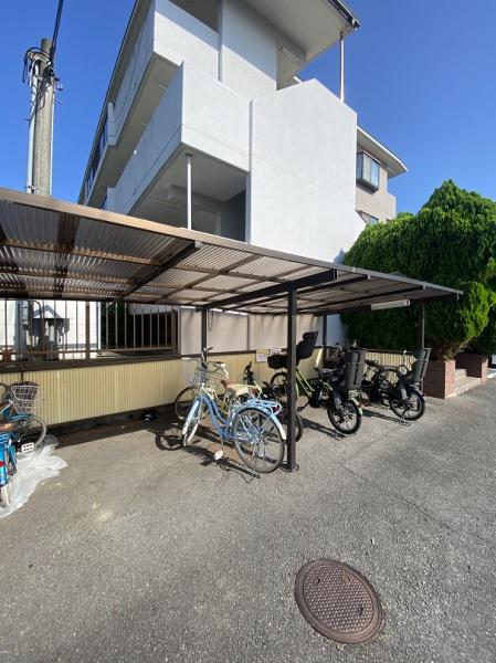 寝屋川市国松町のマンション