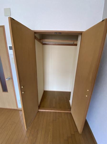寝屋川市大利町のマンション