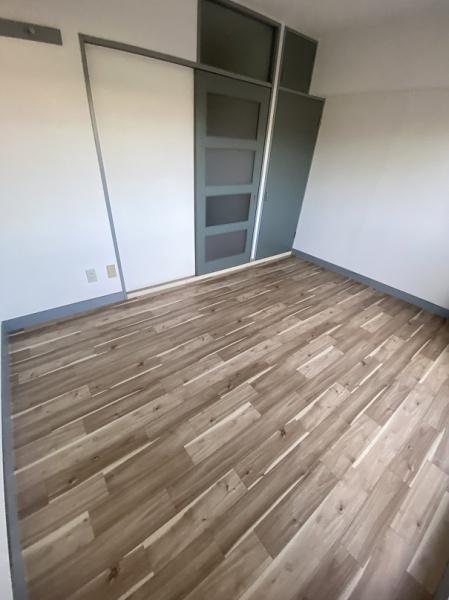 寝屋川市下神田町のマンション