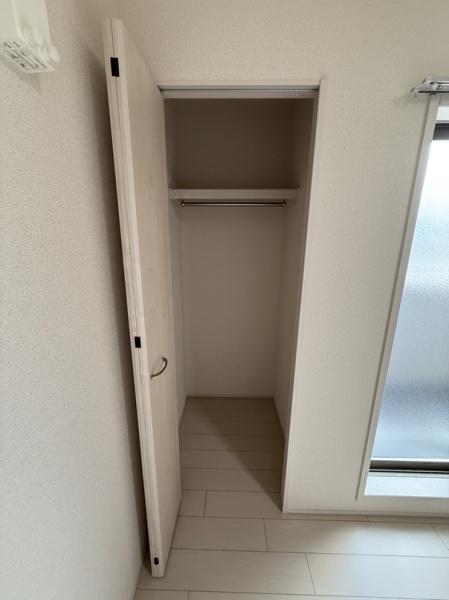 門真市小路町のアパート(収納)