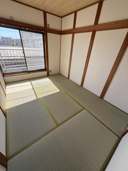 寝屋川市萱島東１丁目のテラスハウス