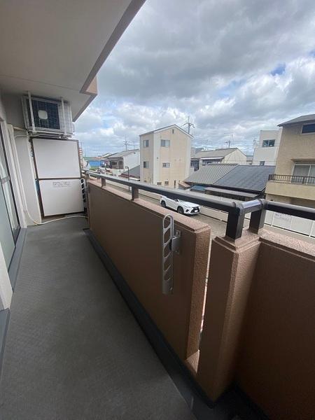寝屋川市下神田町のマンション