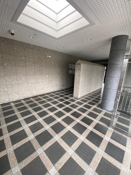 寝屋川市下神田町のマンション