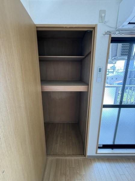 寝屋川市下神田町のマンション