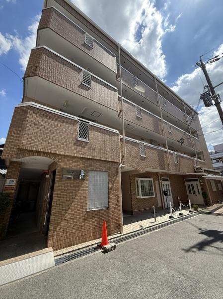 寝屋川市下神田町のマンション