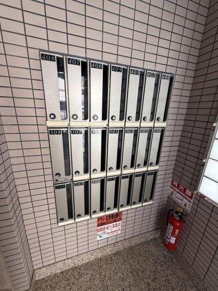 寝屋川市下神田町のマンション