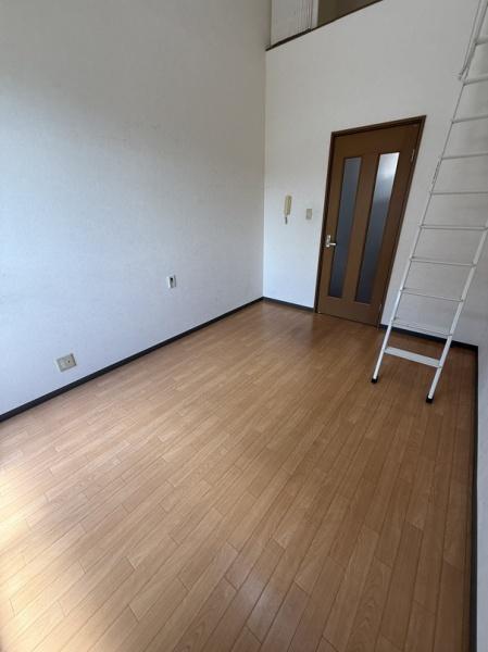寝屋川市池田１丁目のアパート