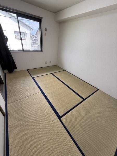 寝屋川市葛原２丁目のハイツ