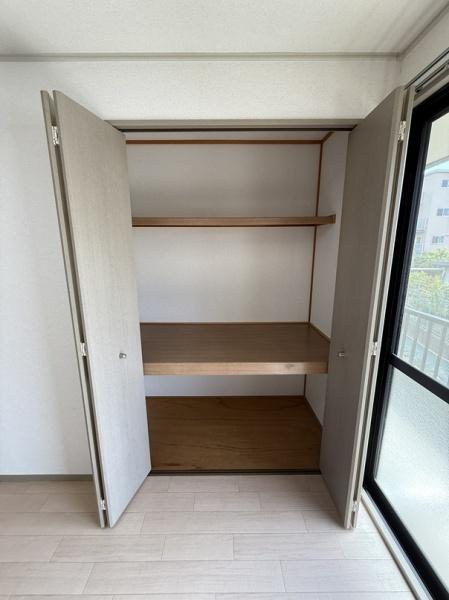寝屋川市葛原２丁目のハイツ