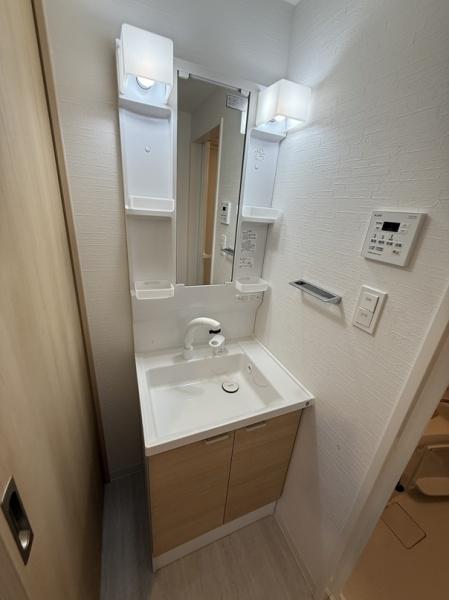 門真市柳田町のマンション(洗面台・洗面所)