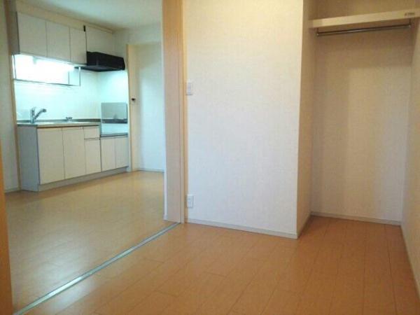 寝屋川市池田１丁目のアパート