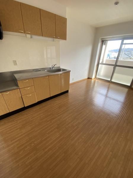 寝屋川市堀溝３丁目のマンション