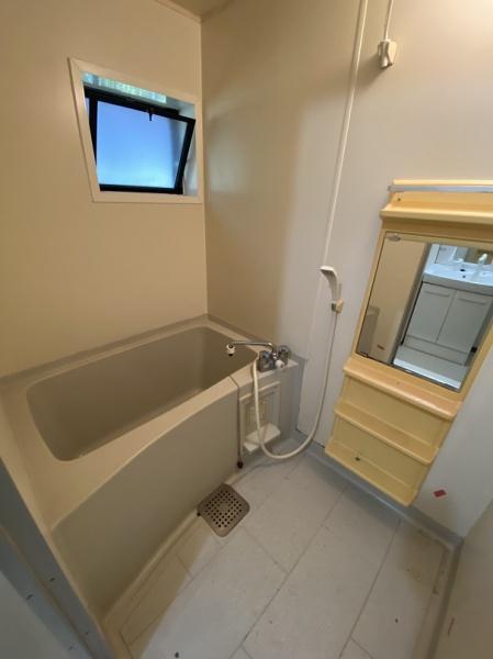 寝屋川市葛原２丁目のアパート