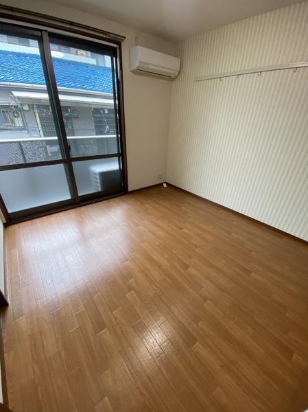 寝屋川市松屋町のアパート