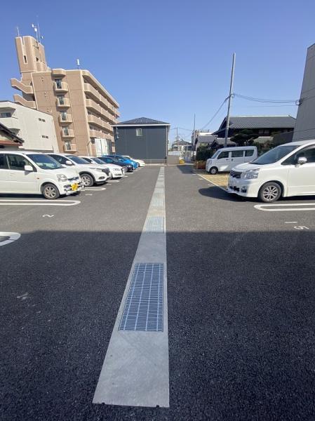 寝屋川市中神田町のマンション