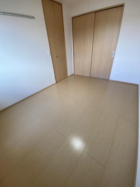 寝屋川市高柳５丁目のアパート