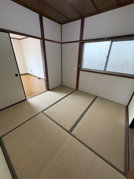 寝屋川市太秦中町の貸家