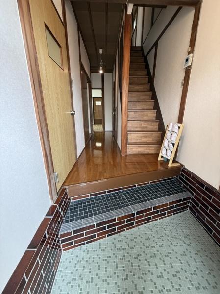 寝屋川市太秦中町の貸家