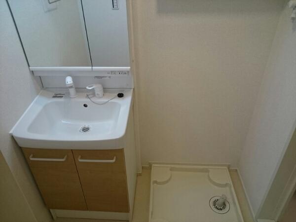 門真市新橋町のアパート