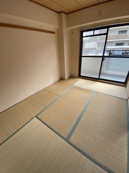 寝屋川市上神田１丁目のマンション