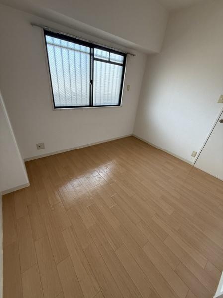 寝屋川市松屋町のマンション