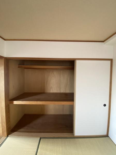 寝屋川市高柳１丁目のマンション