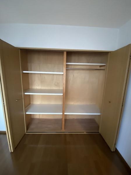 寝屋川市高柳１丁目のマンション