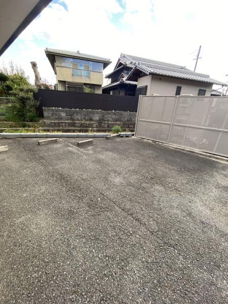 寝屋川市高柳１丁目のマンション