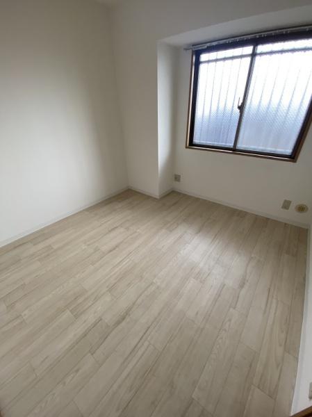 寝屋川市点野２丁目のマンション