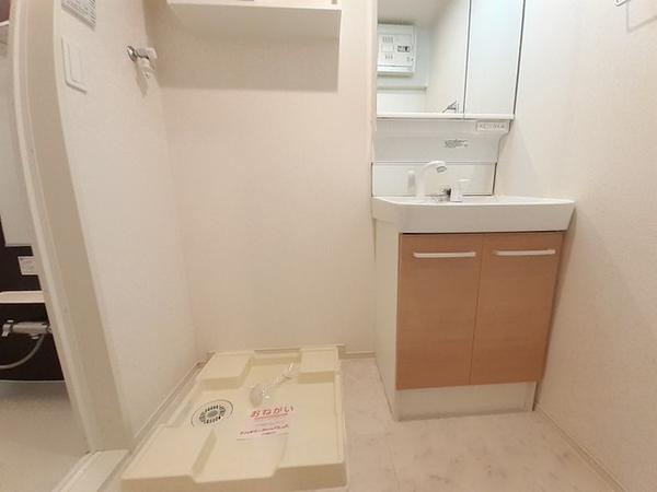 門真市柳町のアパート