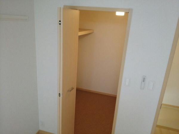 門真市島頭４丁目のマンション