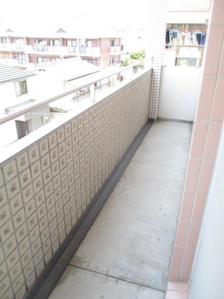 寝屋川市萱島東１丁目のマンション