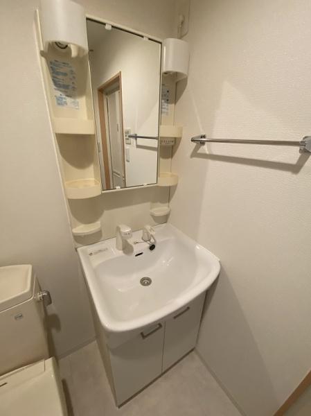 寝屋川市大利町のマンション